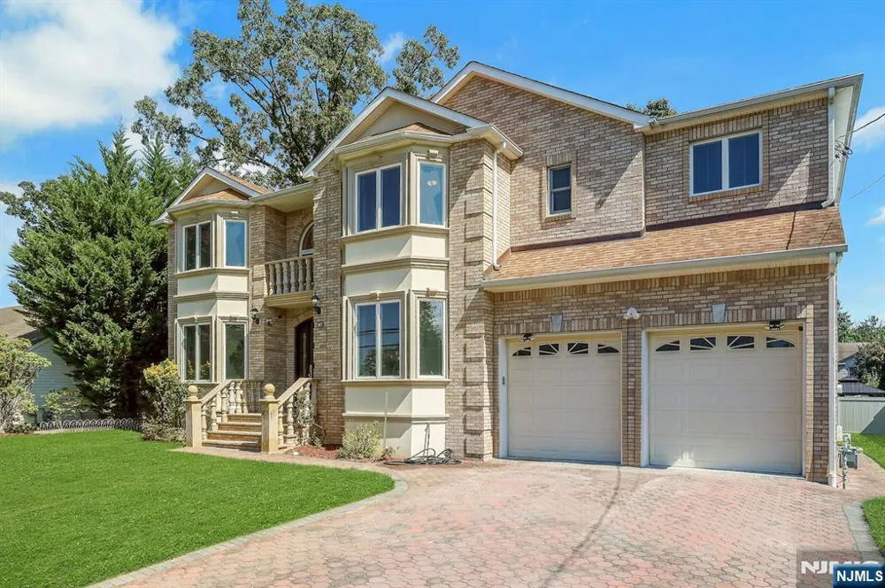 627 Concord Street New Milford, NJ 07646