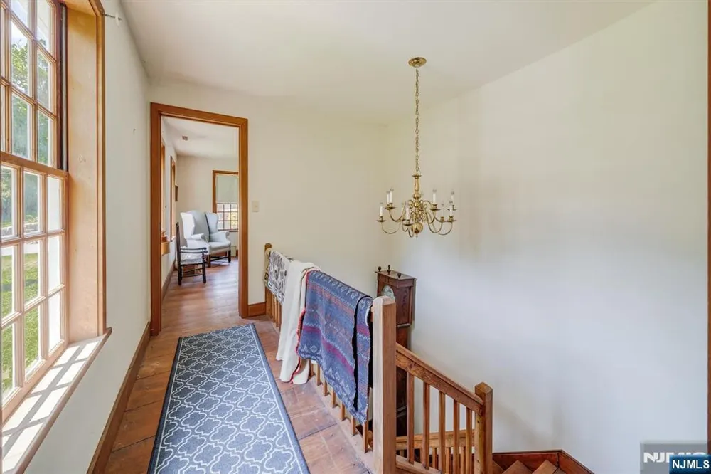 1 Canoe Roseland, NJ 07068