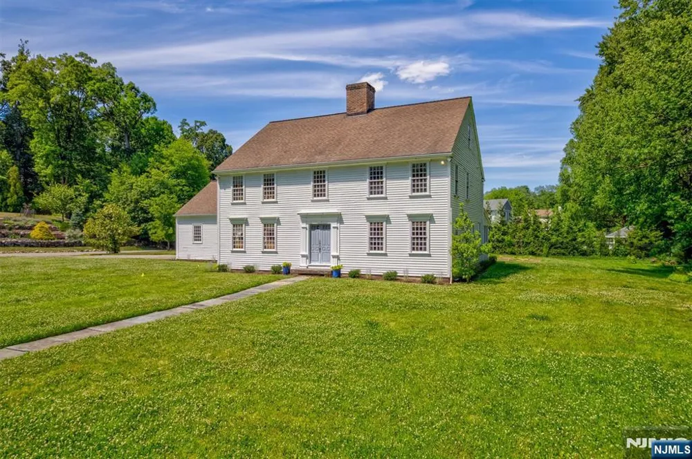 1 Canoe Roseland, NJ 07068