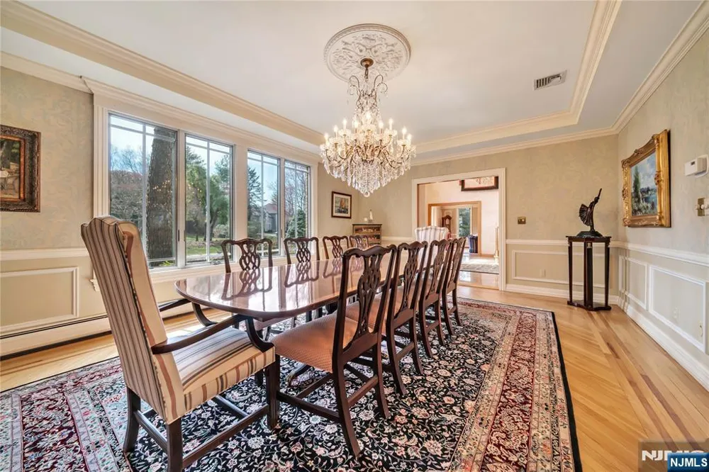 837 Apple Ridge Road Franklin Lakes, NJ 07417