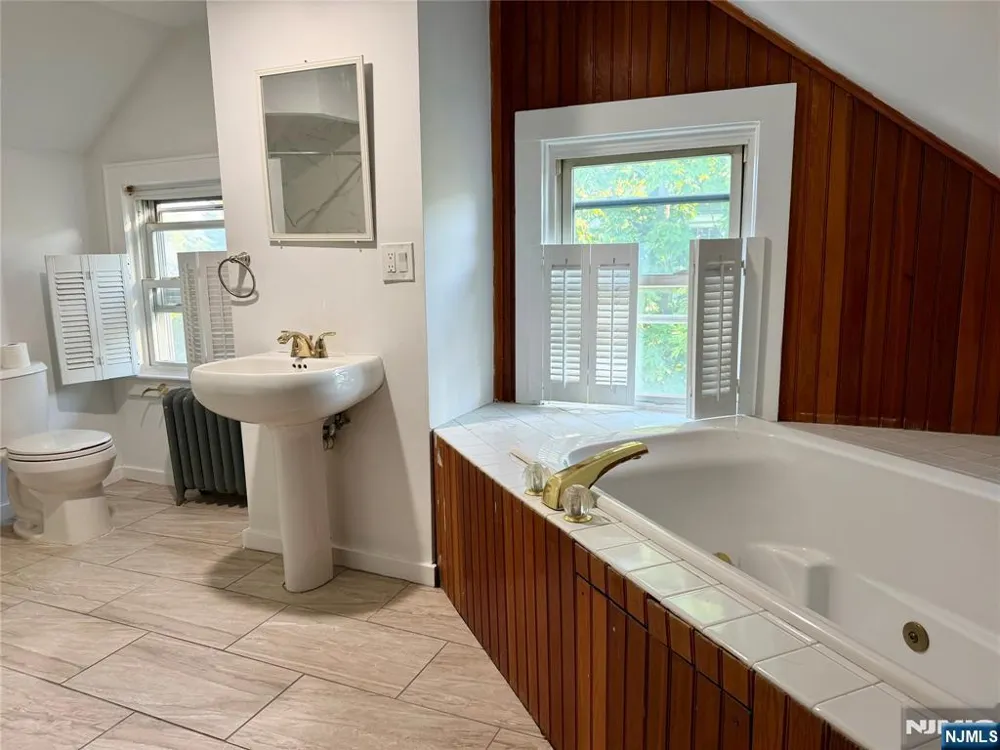 150 Fairview Avenue South Orange Village, NJ 07079