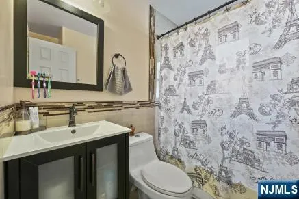 147 7th Street Saddle Brook, NJ 07663