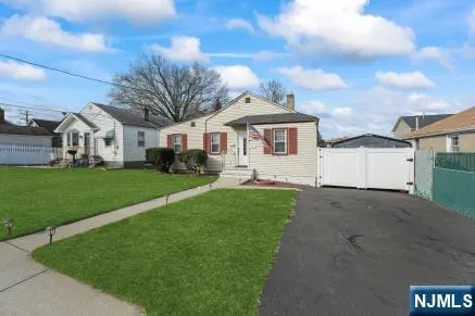 147 7th Street Saddle Brook, NJ 07663