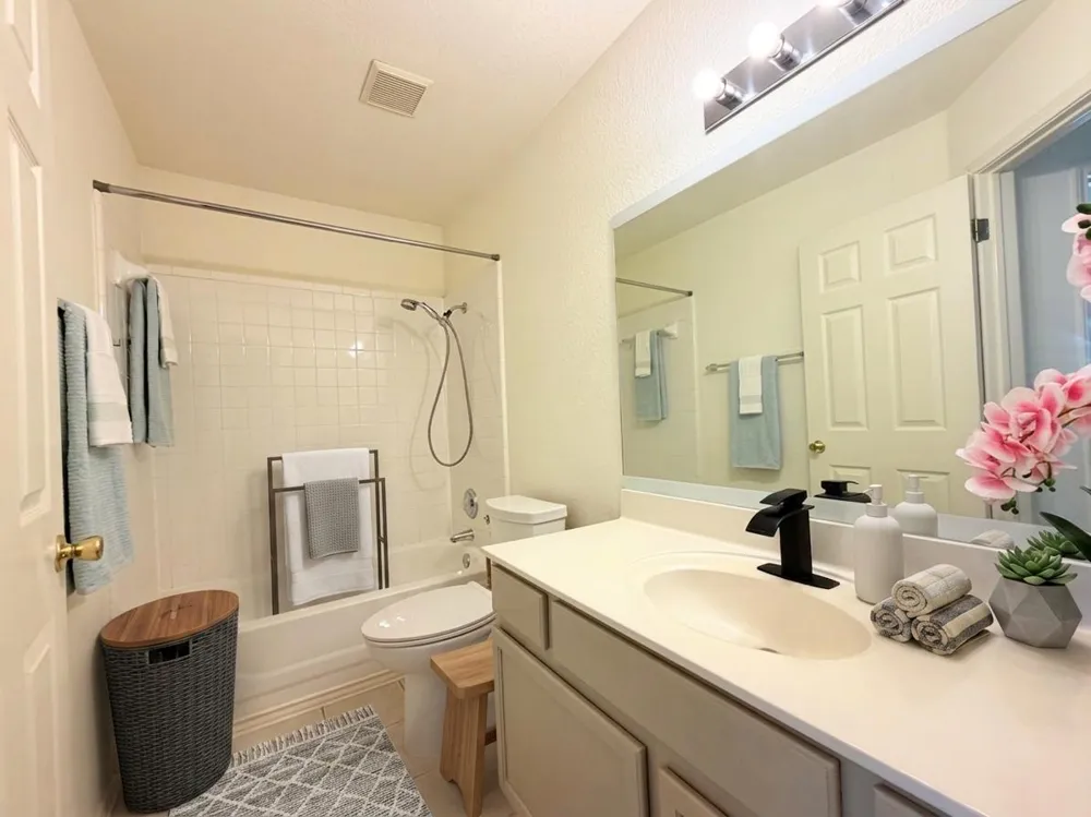 9802 Copper Creek Drive Austin, TX 78729