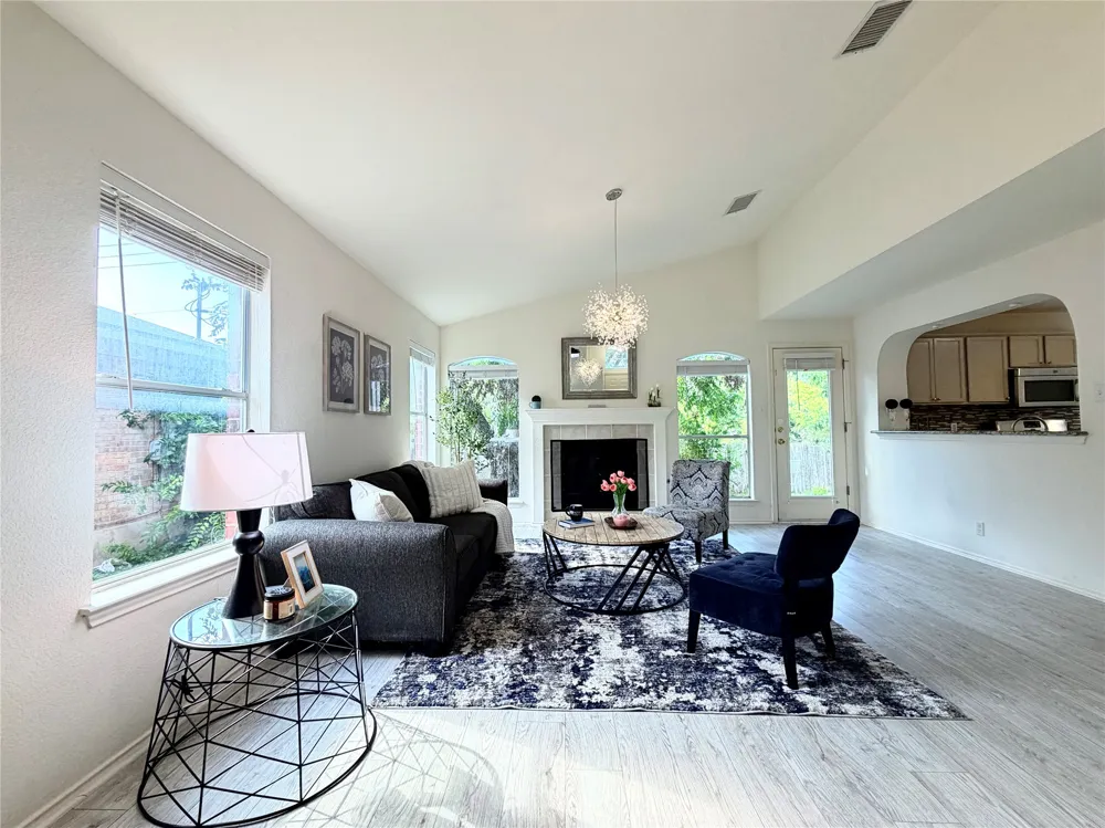 9802 Copper Creek Drive Austin, TX 78729