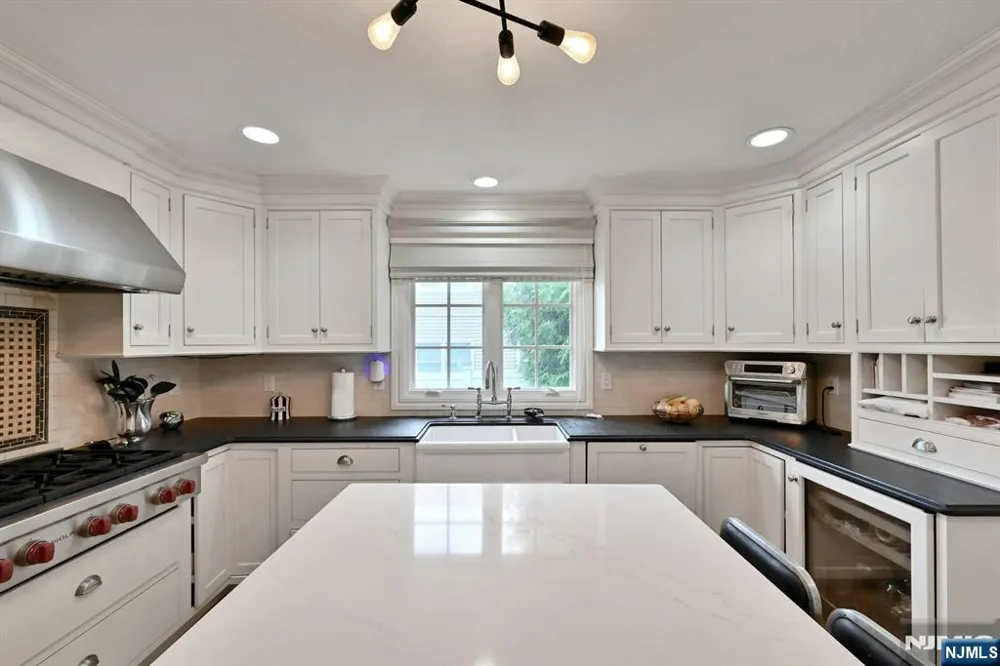 76 Engle Street Tenafly, NJ 07670