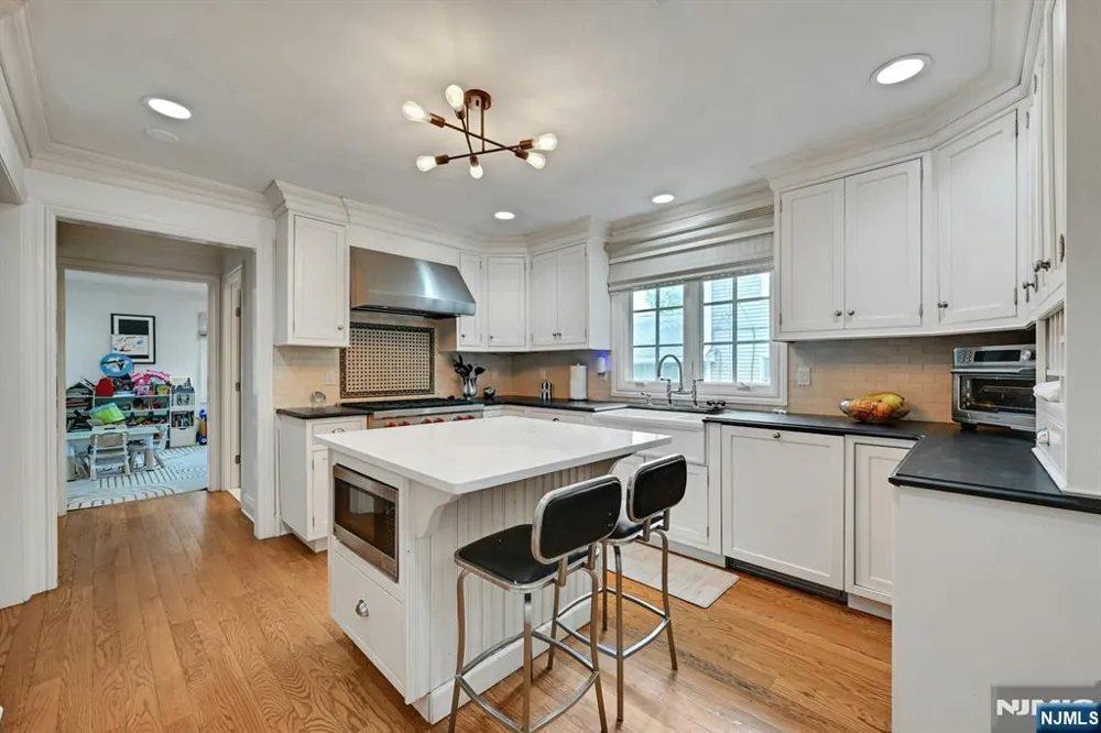 76 Engle Street Tenafly, NJ 07670