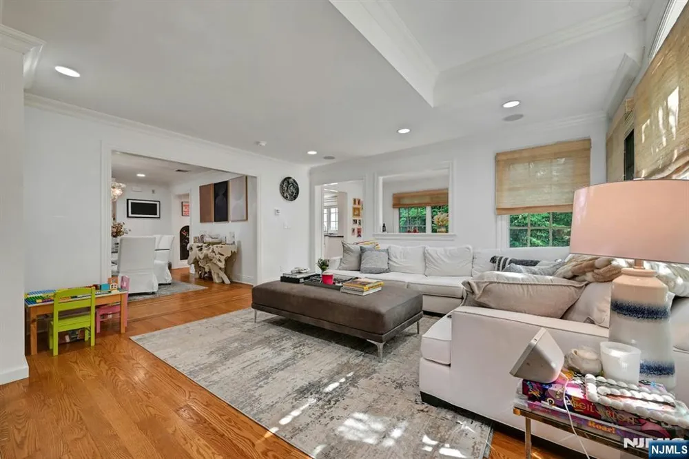 76 Engle Street Tenafly, NJ 07670