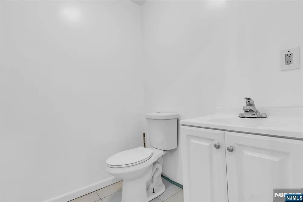 88 N 2nd Street Paterson, NJ 07522