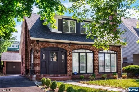 57-59 Goldsmith Avenue