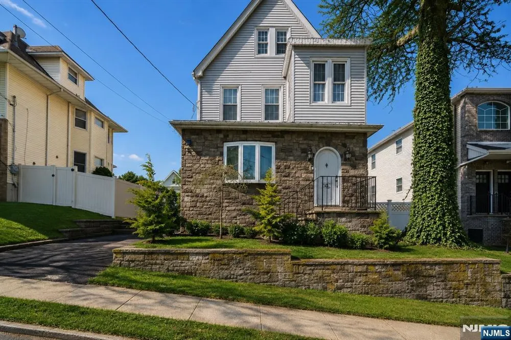 60 Stewart Avenue Kearny, NJ 07032