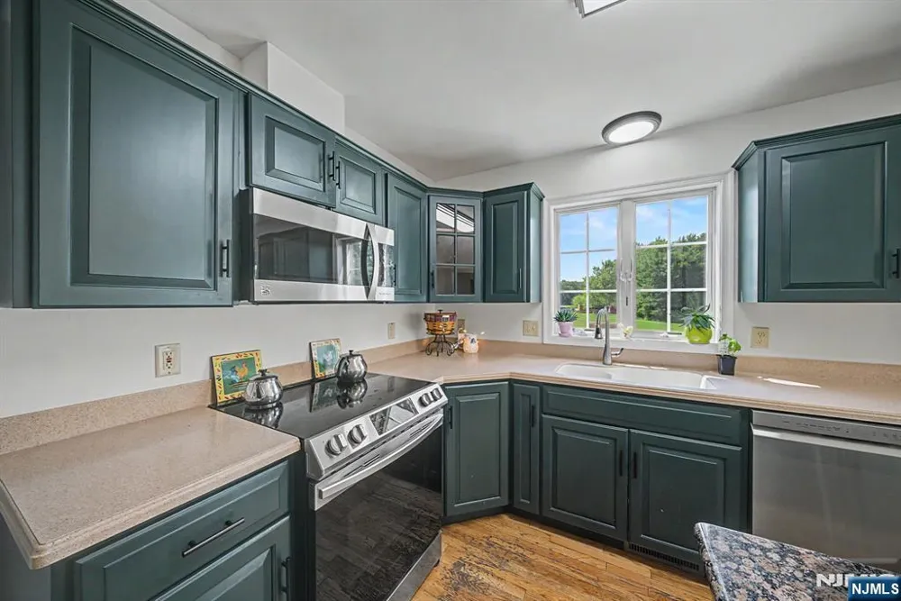 460 Shades Of Death Road Allamuchy, NJ 07838