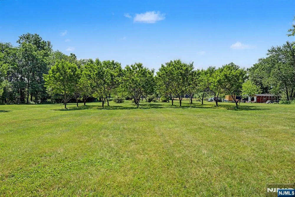 460 Shades Of Death Road Allamuchy, NJ 07838