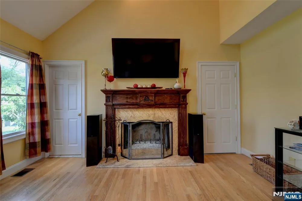66 Boulevard Pequannock Township, NJ 07440