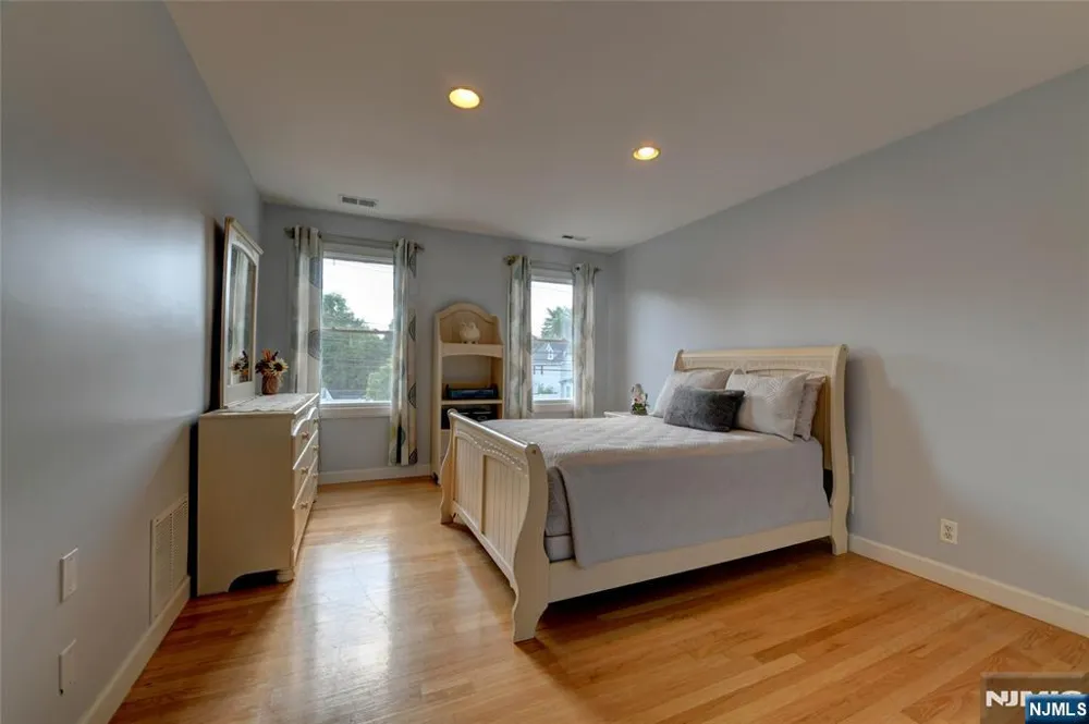 66 Boulevard Pequannock Township, NJ 07440
