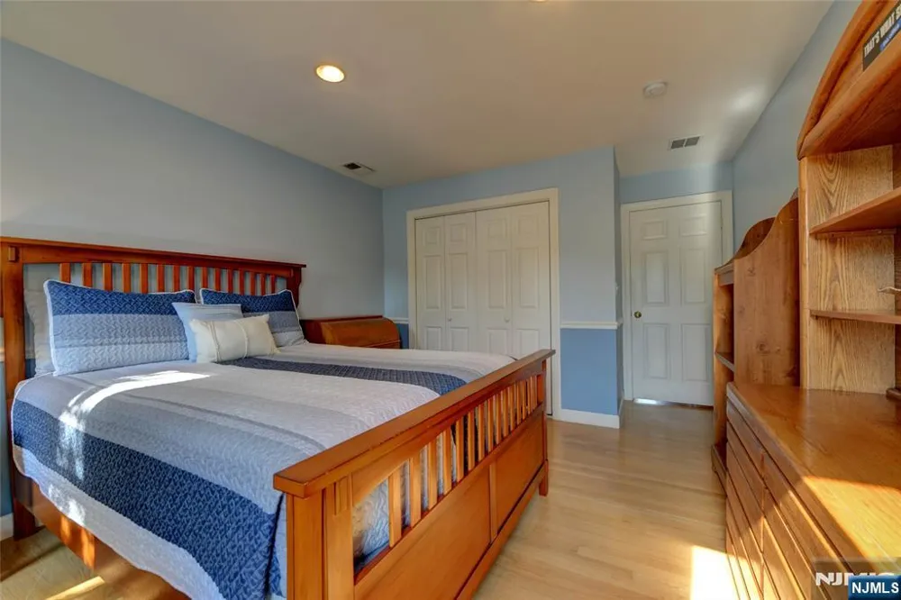 66 Boulevard Pequannock Township, NJ 07440