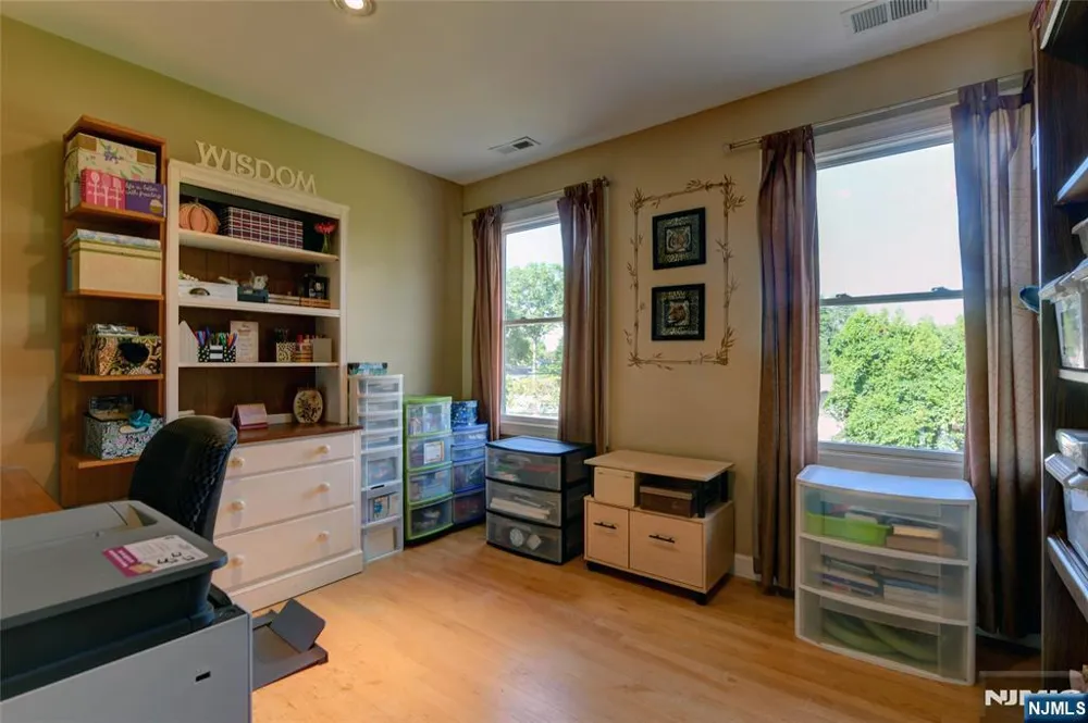 66 Boulevard Pequannock Township, NJ 07440