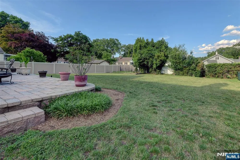66 Boulevard Pequannock Township, NJ 07440