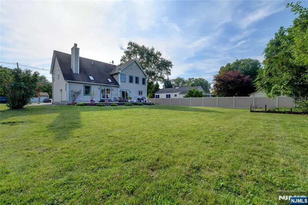66 Boulevard Pequannock Township, NJ 07440
