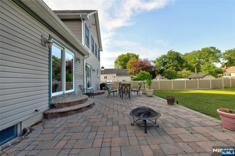 66 Boulevard Pequannock Township, NJ 07440