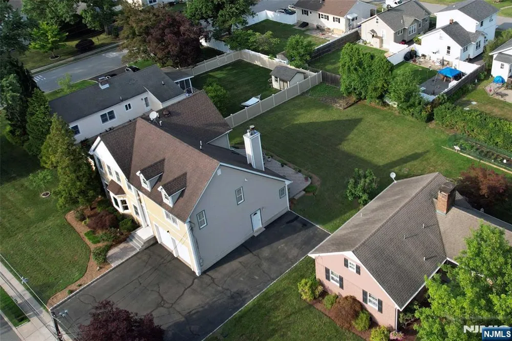 66 Boulevard Pequannock Township, NJ 07440
