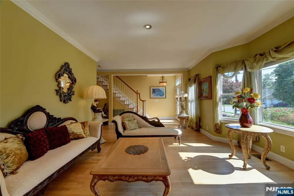 66 Boulevard Pequannock Township, NJ 07440