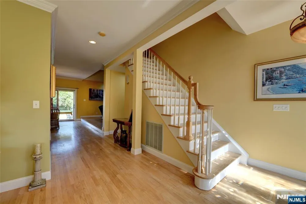 66 Boulevard Pequannock Township, NJ 07440