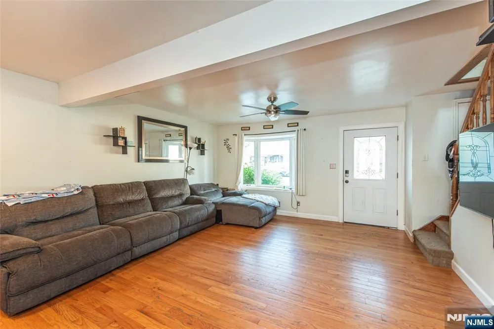 73 Bergen Avenue Wanaque, NJ 07420