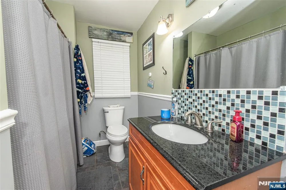 73 Bergen Avenue Wanaque, NJ 07420