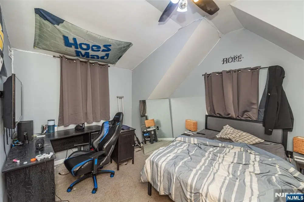 73 Bergen Avenue Wanaque, NJ 07420