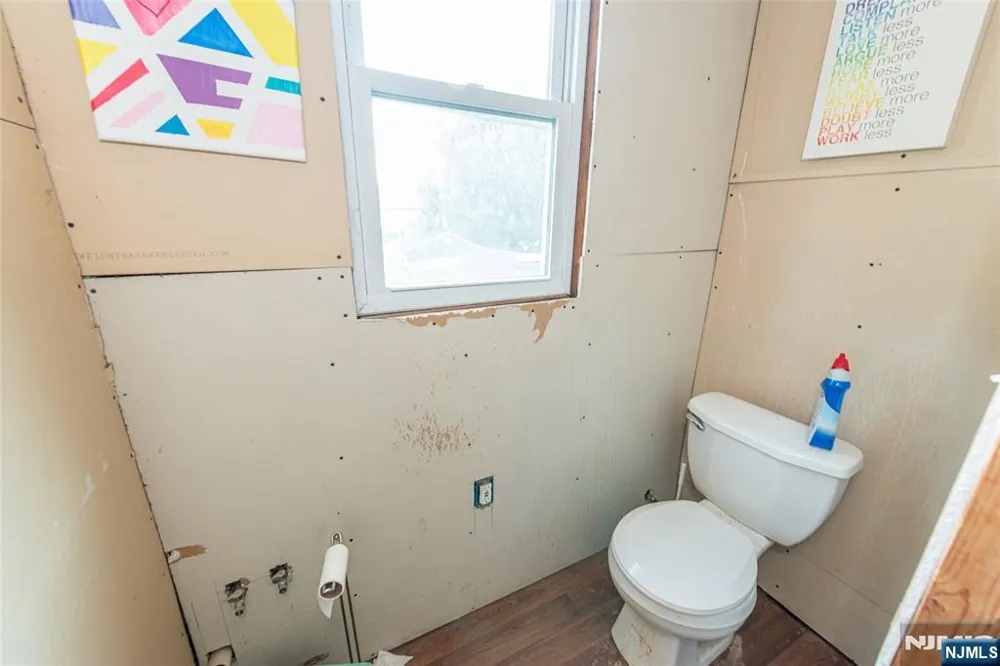 73 Bergen Avenue Wanaque, NJ 07420