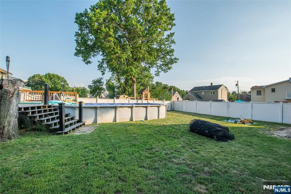 73 Bergen Avenue Wanaque, NJ 07420