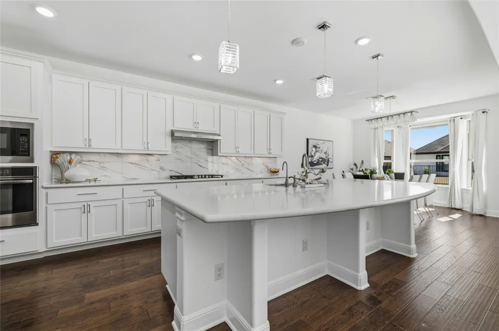 1517 Bardella Drive Leander, TX 78641