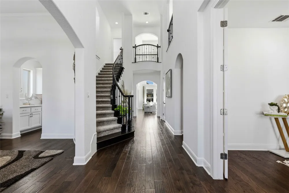 1517 Bardella Drive Leander, TX 78641