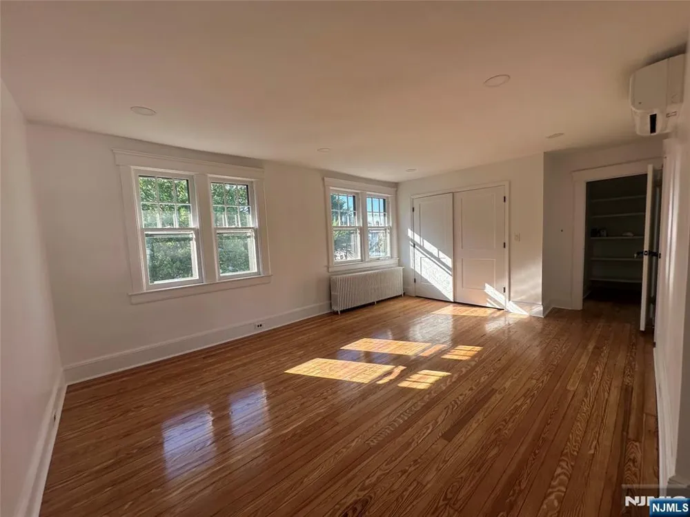 542 Prospect Avenue Ridgefield, NJ 07657