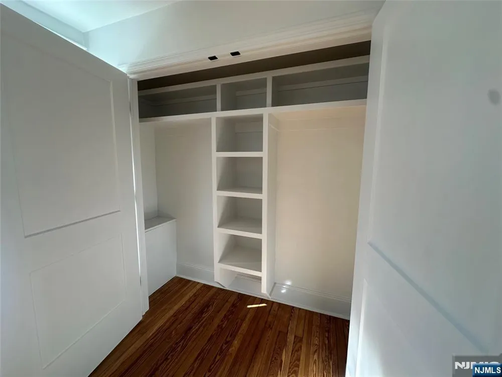 542 Prospect Avenue Ridgefield, NJ 07657