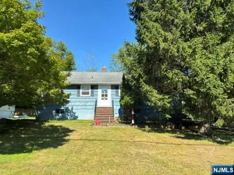 145 Lohs Place