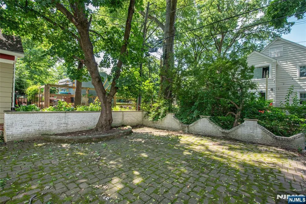388 Irving South Orange Village, NJ 07079
