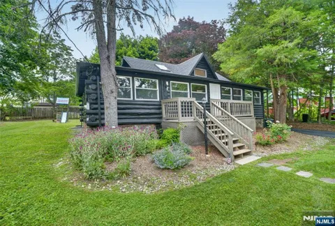 53 Lakeview Drive