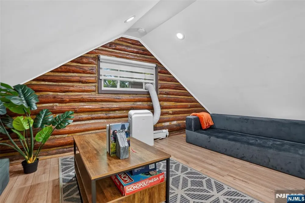 53 Lakeview Drive West Milford, NJ 07480
