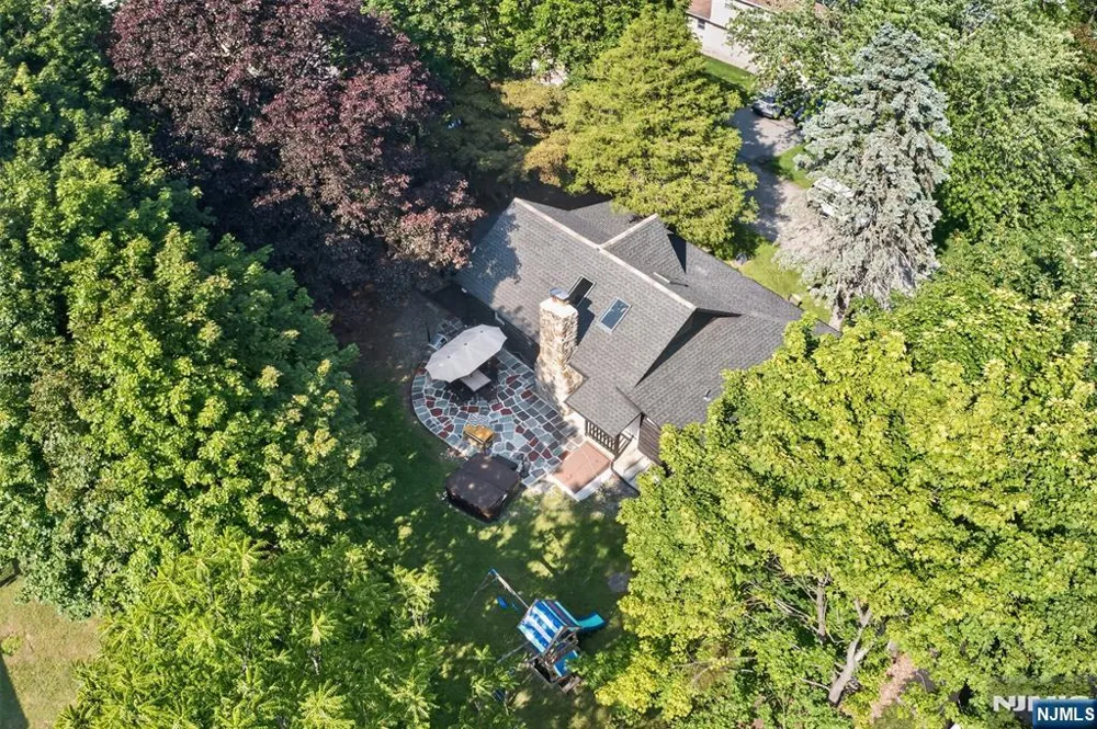 53 Lakeview Drive West Milford, NJ 07480