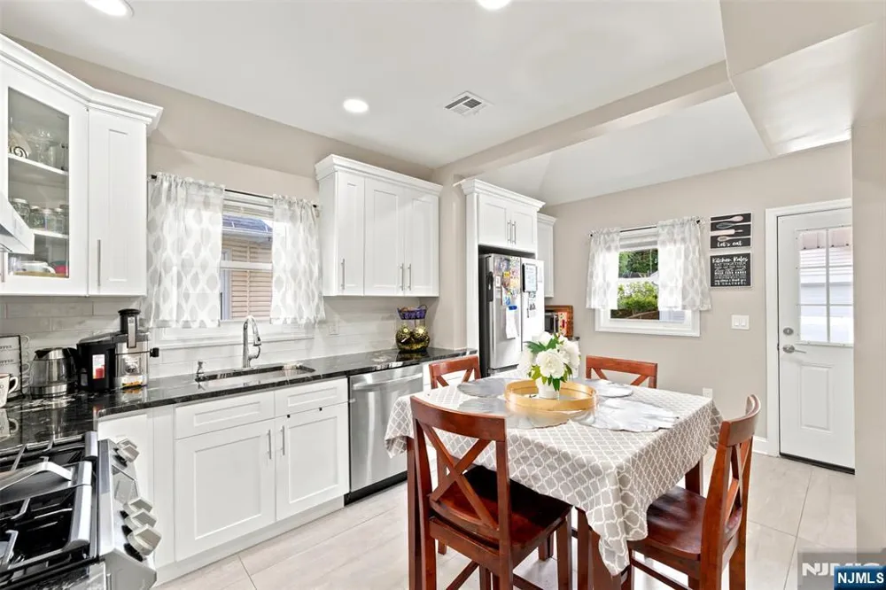 78 Fairmount Terrace East Orange, NJ 07018