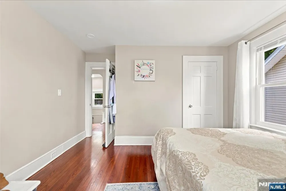 78 Fairmount Terrace East Orange, NJ 07018