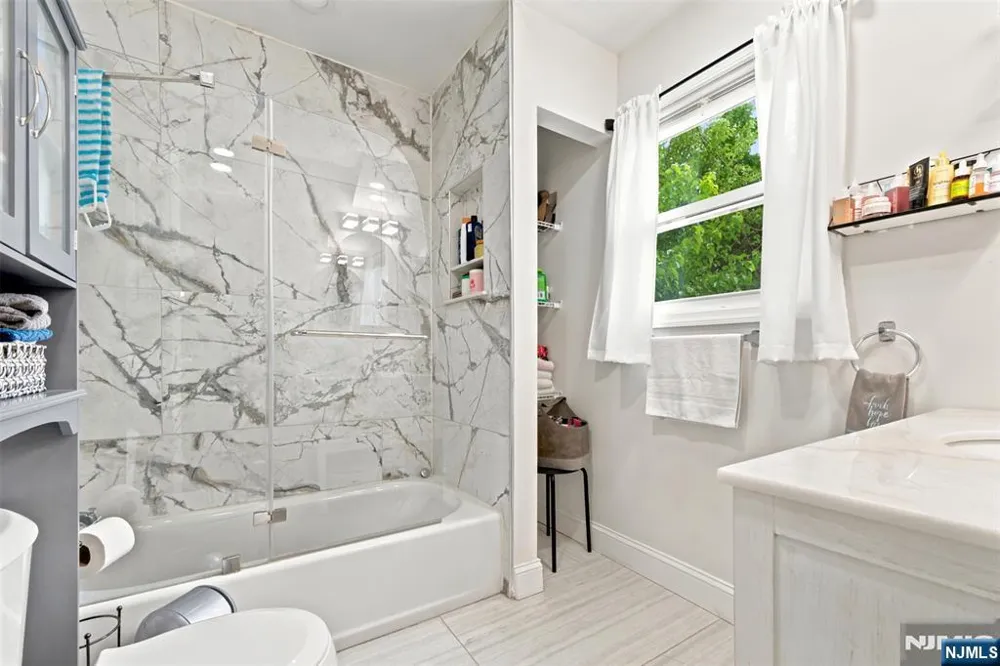 78 Fairmount Terrace East Orange, NJ 07018