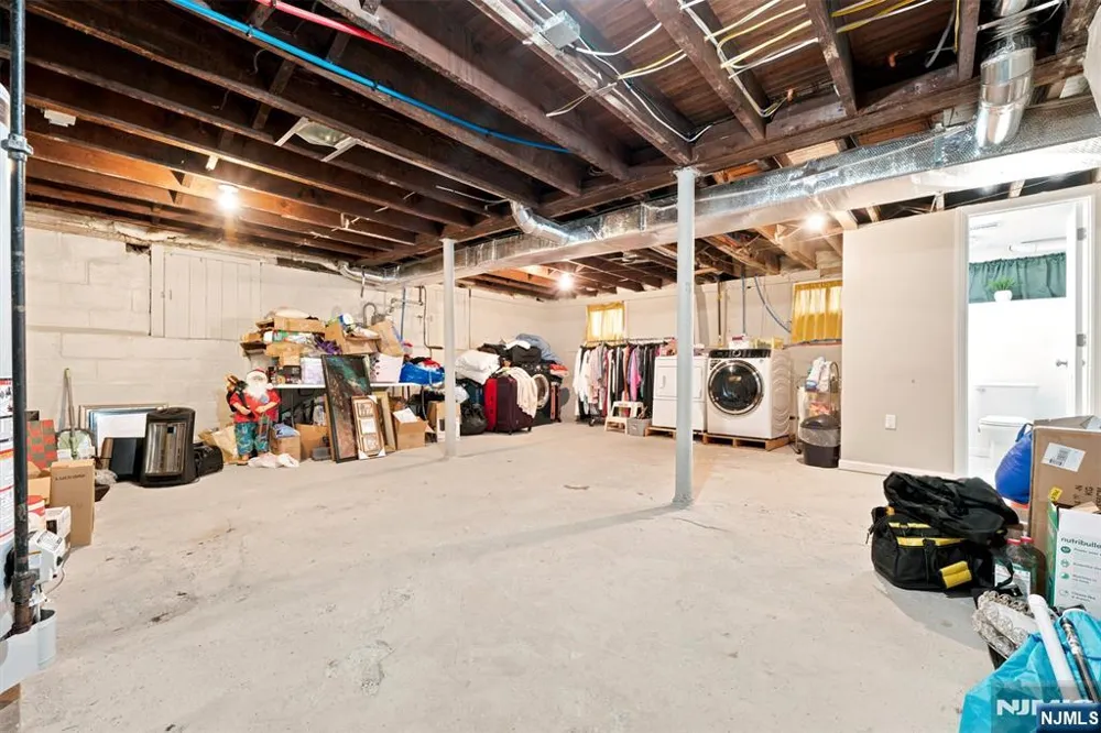 78 Fairmount Terrace East Orange, NJ 07018