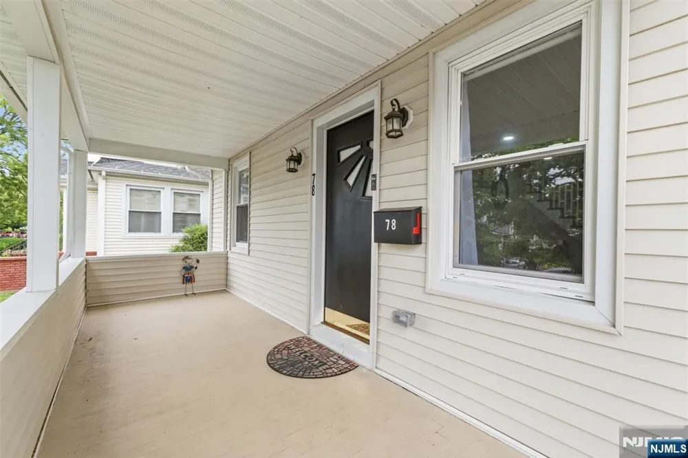 78 Fairmount Terrace East Orange, NJ 07018