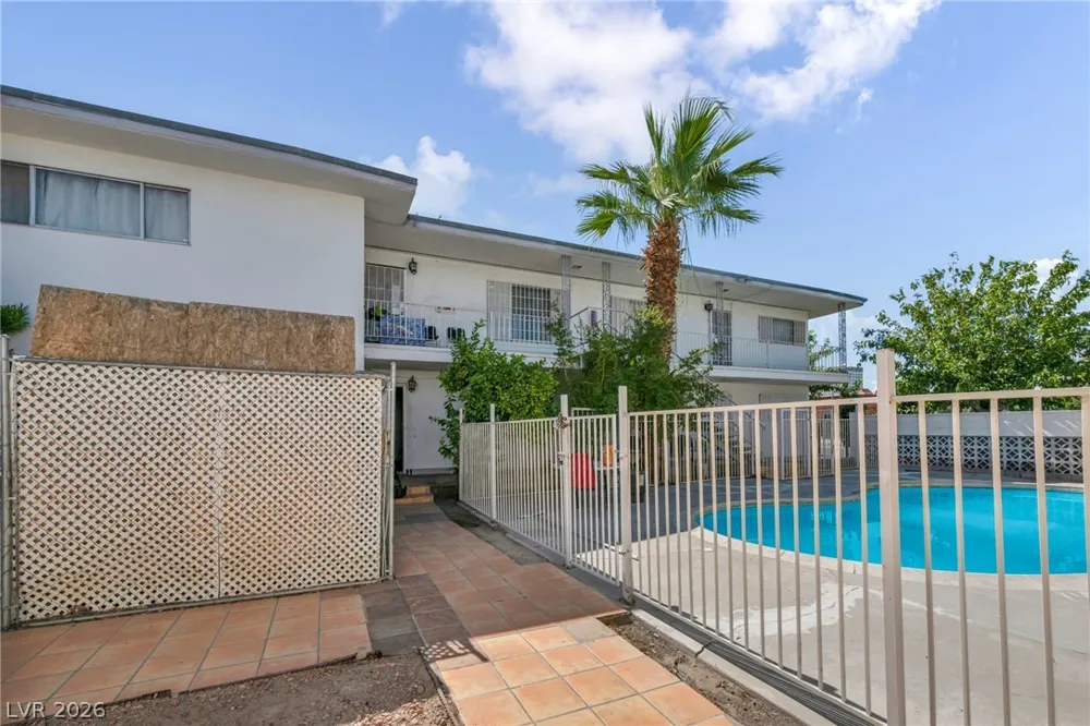 1153 Sierra Vista Drive Las Vegas, NV 89169