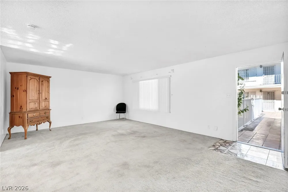 1153 Sierra Vista Drive Las Vegas, NV 89169