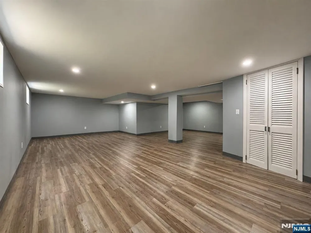 254 Midland Avenue River Edge, NJ 07661