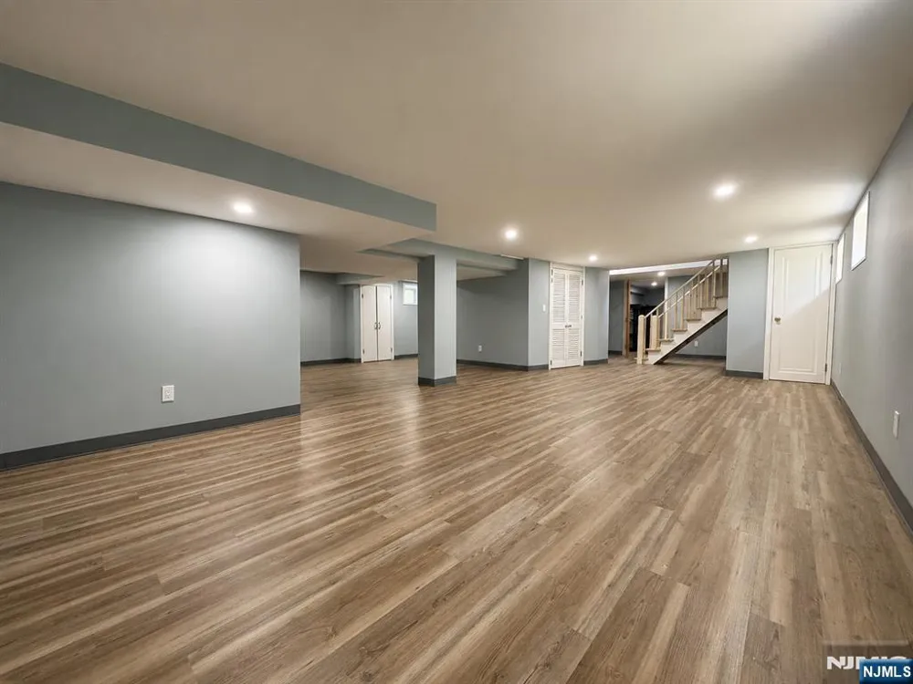 254 Midland Avenue River Edge, NJ 07661